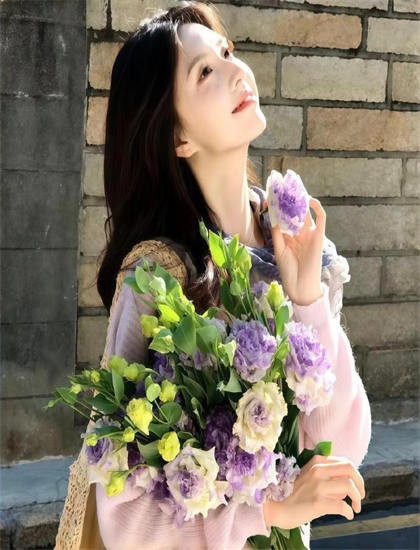 隐藏的面孔在线观看免费版_天天向上曲婉婷_最好看在线观看视频